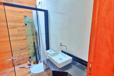 Belo Sobrado novo à venda no Bairro da Vila Catupia na Rua Tapendi 186