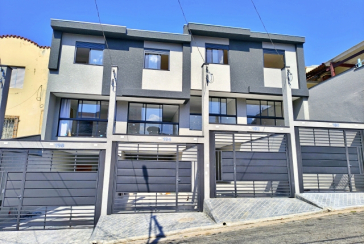 Sobrado novo à venda no Bairro da Vila Catupia na Rua Tapendi 192