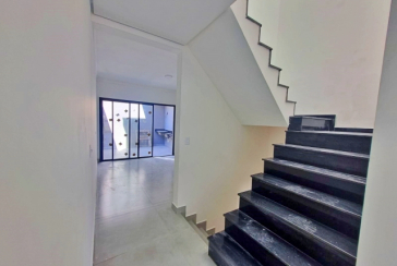 Sobrado novo à venda no Bairro da Vila Catupia na Rua Tapendi 192