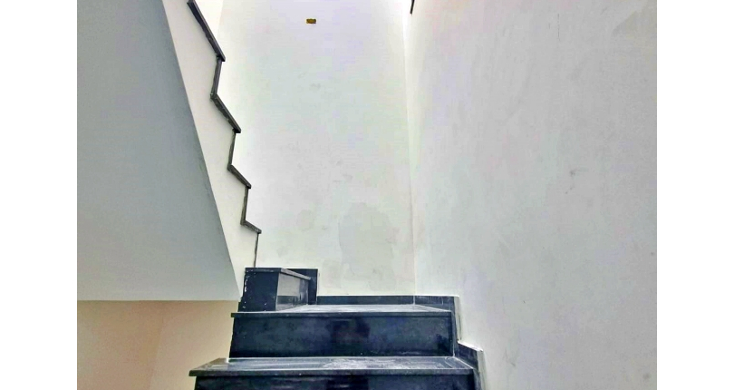 Sobrado novo à venda no Bairro da Vila Catupia na Rua Tapendi 192