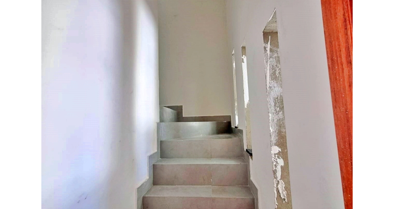 Sobrado novo à venda no Bairro da Vila Catupia na Rua Tapendi 194