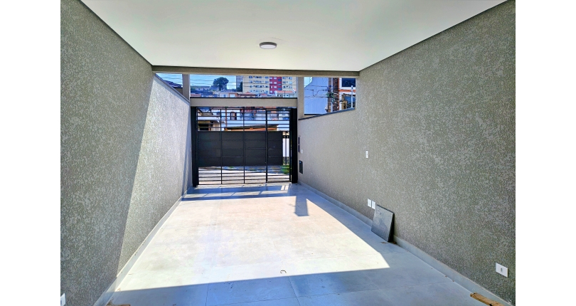 Sobrado novo à venda no Bairro da Vila Catupia na Rua Tapendi 194