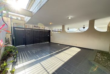 Sobrado à venda no Bairro do Parque São Domingos na Rua Dona Herminda