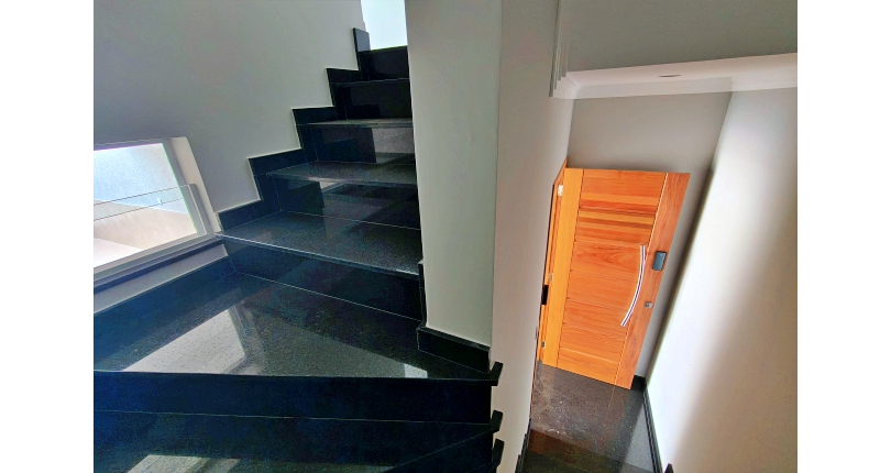 Sobrado novo à venda no Bairro do Jardim Felicidade (Zona Oeste) na Rua Elias Vitorino de Souza 236