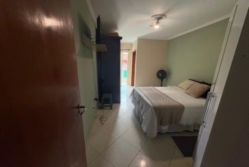 Sobrado à venda no Bairro da Vila Palmeiras na Rua Utupeva, 