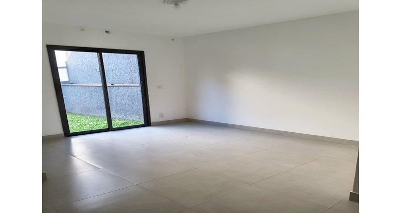 Apartamento novo à venda no Bairro do Jardim Regina na Rua Francisco Ursaia 77