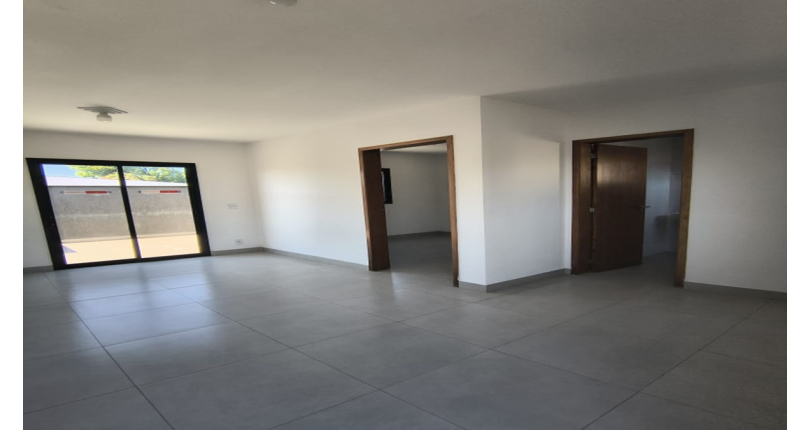 Apartamento à venda Rua Francisco Ursaia, 77, Jardim Regina - Imóveis à Venda