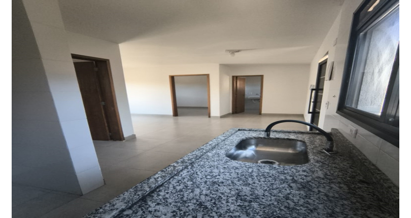 Apartamento à venda Rua Francisco Ursaia, 77, Jardim Regina - Imóveis à Venda