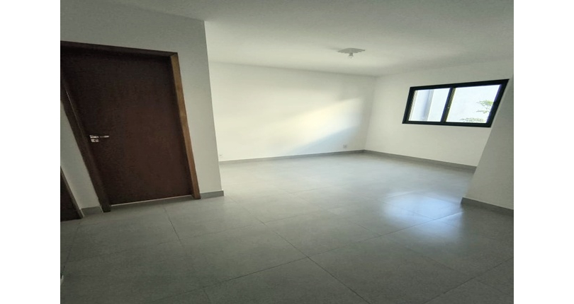 Apartamento novo à venda no Bairro do Jardim Regina na Rua Francisco Ursaia 77