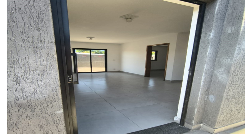 Apartamento à venda Rua Francisco Ursaia, 77, Jardim Regina - Imóveis à Venda