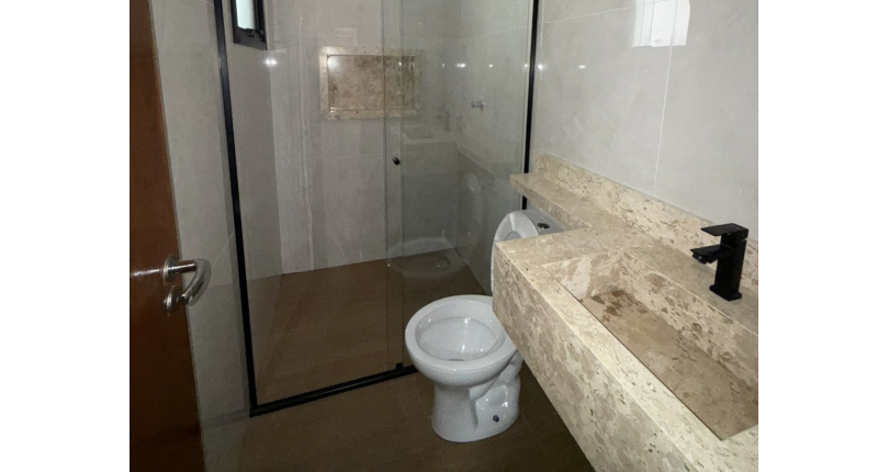 Sobrado novo à venda no Bairro da Vila Boaçava na Rua Erva Café