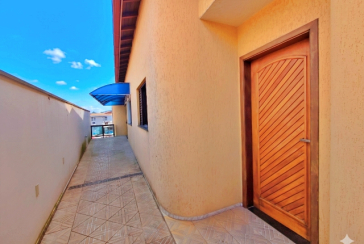 Casa assobradada à venda na Vila Pirituba na Rua Carlos Malheiro Dias