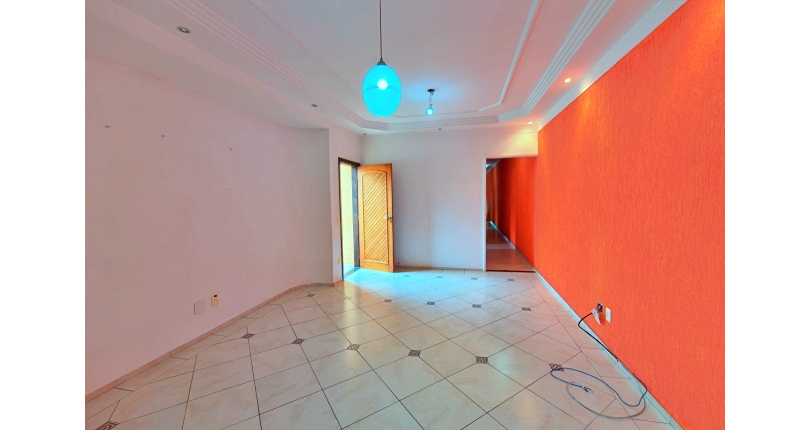 Casa assobradada à venda na Vila Pirituba na Rua Carlos Malheiro Dias