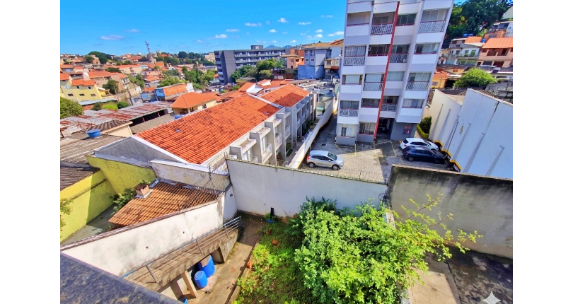 Casa assobradada à venda na Vila Pirituba na Rua Carlos Malheiro Dias