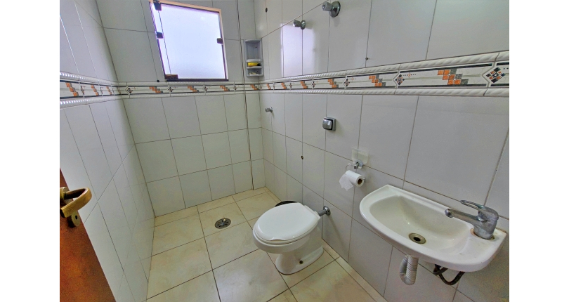Casa assobradada à venda na Vila Pirituba na Rua Carlos Malheiro Dias