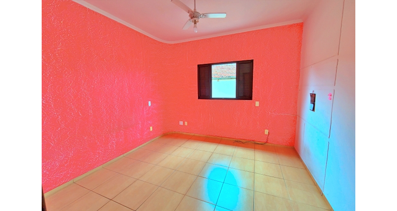 Casa assobradada à venda na Vila Pirituba na Rua Carlos Malheiro Dias
