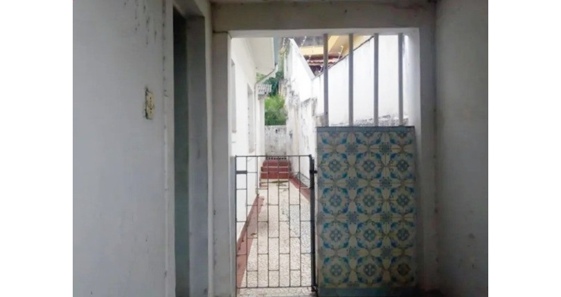 Casa Térrea assobradada à venda no Bairro da Chácara Inglesa na Rua Lord Clemente Attlee