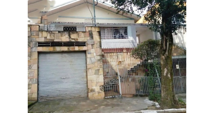 Casa Térrea assobradada à venda no Bairro da Chácara Inglesa na Rua Lord Clemente Attlee