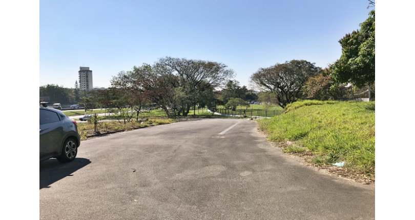 Terreno à venda no Bairro do Parque São Domingos na Avenida Manoel Monteiro de Araújo