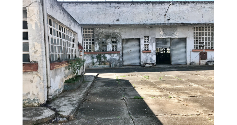 Terreno à venda no Bairro do Parque São Domingos na Avenida Manoel Monteiro de Araújo