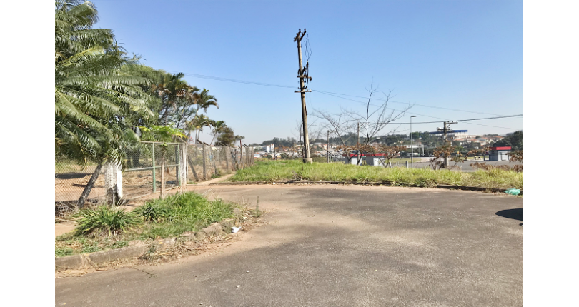 Terreno à venda no Bairro do Parque São Domingos na Avenida Manoel Monteiro de Araújo