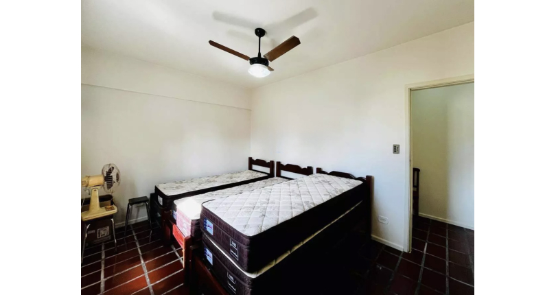 Apartamento à venda no Guarujá no Bairro do Enseada na Avenida Abílio dos Santos Branco 646,