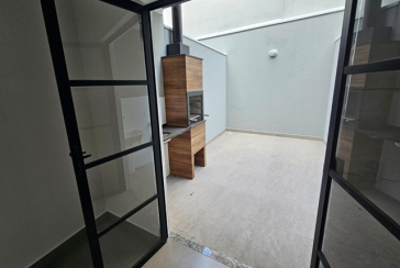 Sobrado novo à venda no Bairro Jardim Líbano na Rua João de Almeida e Silva 591
