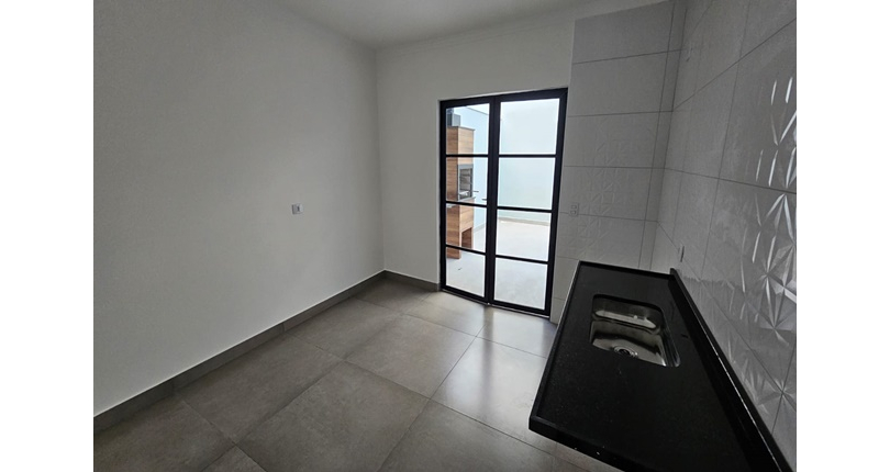 Sobrado novo à venda no Bairro Jardim Líbano na Rua João de Almeida e Silva 591