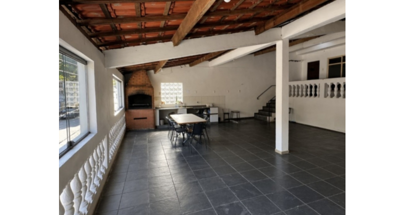 Casa à venda no Bairro do Jardim Regina na Rua Engenheiro Marcílio Cardoso