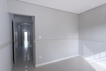  Sobrado à venda no Bairro do Jardim Santo Elias na Rua Francisco Coelho