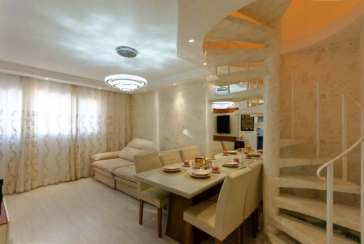 Apartamento Duplex à venda no Bairro da Vila Primavera na Rua Professor Rui Bloem 331