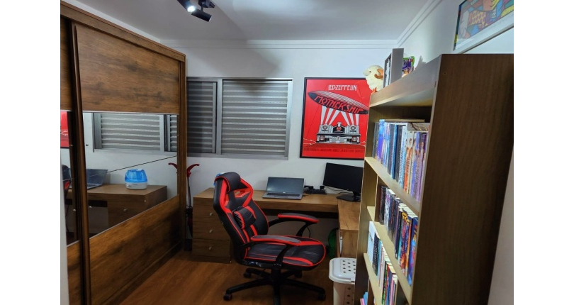 Apartamento Duplex à venda no Bairro da Vila Primavera na Rua Professor Rui Bloem 331