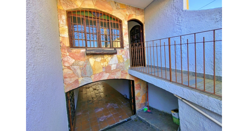 Sobrado à venda Rua Major Alfredo Romão, Vila Clarice - Imóveis à Venda