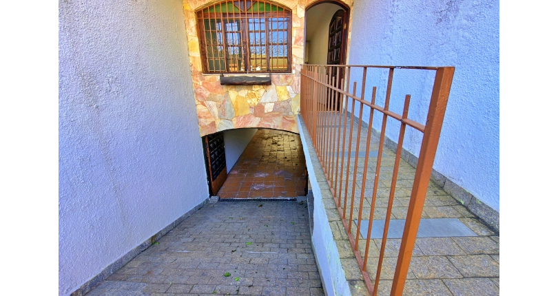 Sobrado à venda Rua Major Alfredo Romão, Vila Clarice - Imóveis à Venda