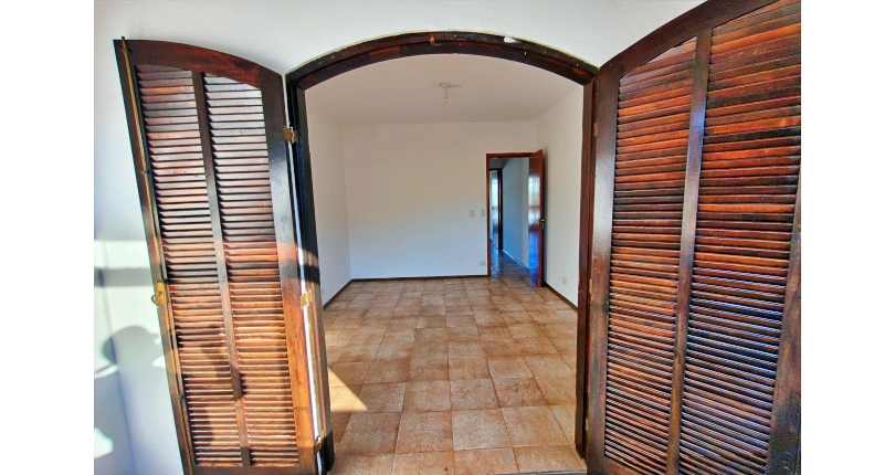Sobrado à venda Rua Major Alfredo Romão, Vila Clarice - Imóveis à Venda