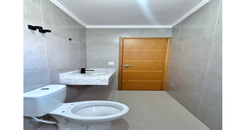 Sobrado novo à venda no Jardim Primavera (Zona Norte) na Rua Padre Tomás Pereira 52,