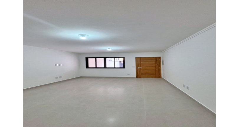 Sobrado novo à venda no Jardim Primavera (Zona Norte) na Rua Padre Tomás Pereira 52,