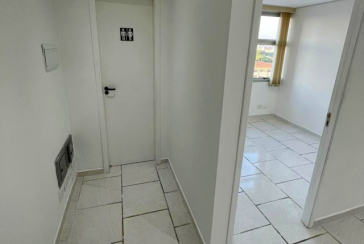 Sala Comercial à venda no Bairro da Vila Romana na Rua Catão 124, 
