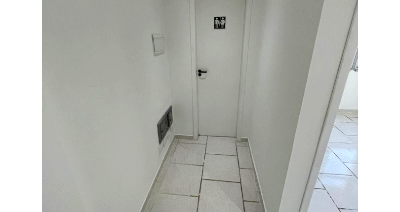 Sala Comercial à venda no Bairro da Vila Romana na Rua Catão 124, 