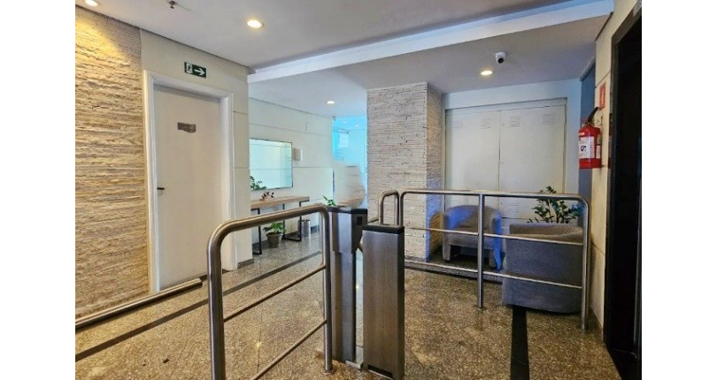 Sala Comercial à venda no Bairro da Vila Romana na Rua Catão 124, 