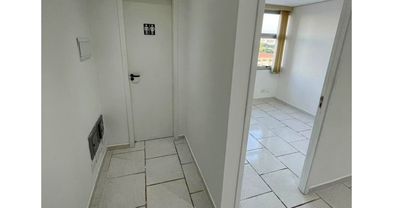 Sala Comercial à venda no Bairro da Vila Romana na Rua Catão 124, 