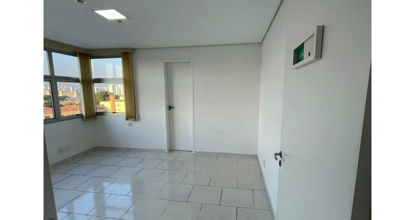 Sala Comercial à venda no Bairro da Vila Romana na Rua Catão 124, 