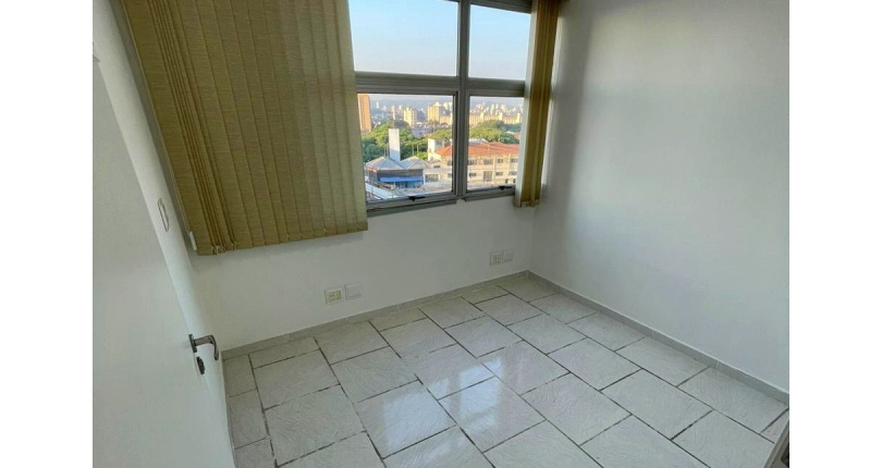 Sala Comercial à venda no Bairro da Vila Romana na Rua Catão 124, 
