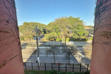 Excelente Imóvel Comercial à venda no Bairro da Vila Hamburguesa na Avenida Queiroz Filho