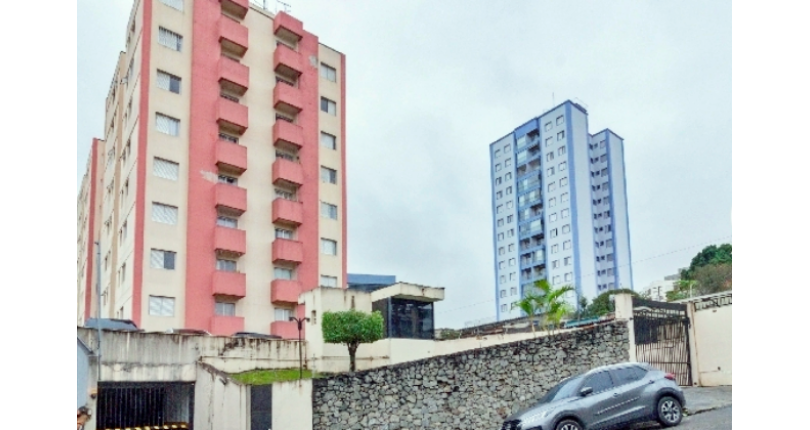 Apartamento à venda no Bairro da Vila Mangalot na Rua Manoel Lopes da Cunha 117,
