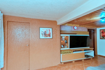 Casa Térrea à venda no Bairro da Vila Zat na Rua São Cândido