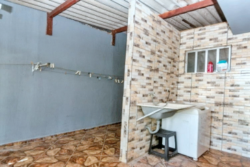 Casa Térrea à venda no Bairro da Vila Zat na Rua São Cândido