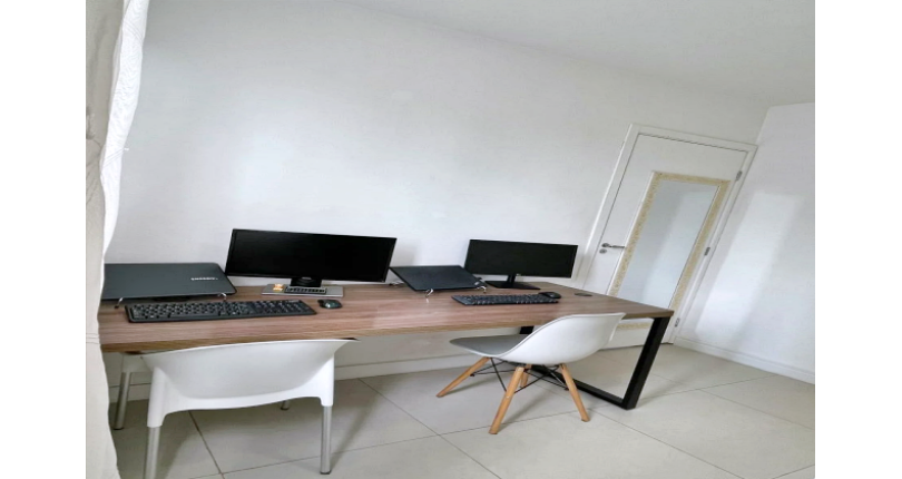 Apartamento à venda no Bairro do Parque Panamericano na Estrada do Corredor 73