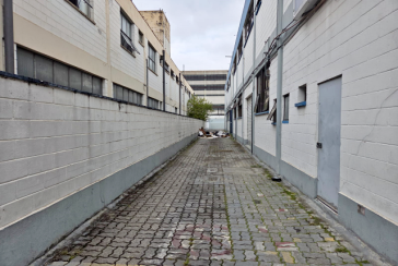 Galpão à venda no Bairro da Lapa de Baixo na Rua Ricardo Cavatton