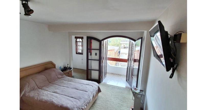 Sobrado à venda no Bairro do Jardim Santa Fé (Zona Oeste) 